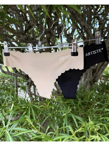 String invisible TIKILOTE